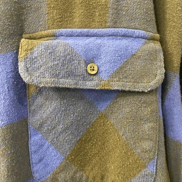 Aerie Women's Casual Blue and Black Checkered Flannel Shirt - Picture 3 of 4